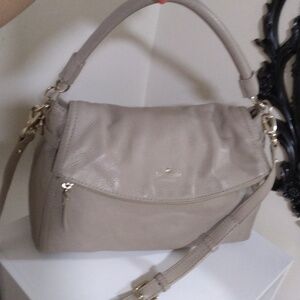 Kate Spade Luxury Taupe Leather Crossbody/Shoulder Bag 👑🐩